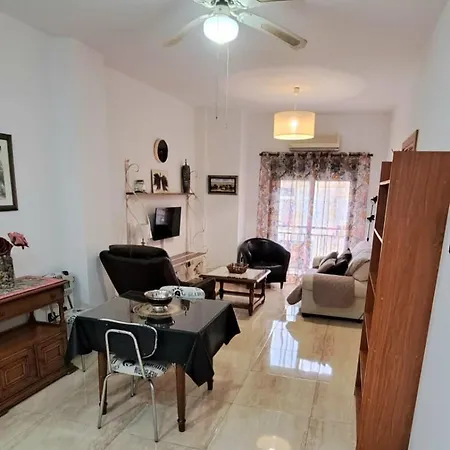 Calle Real Apartment